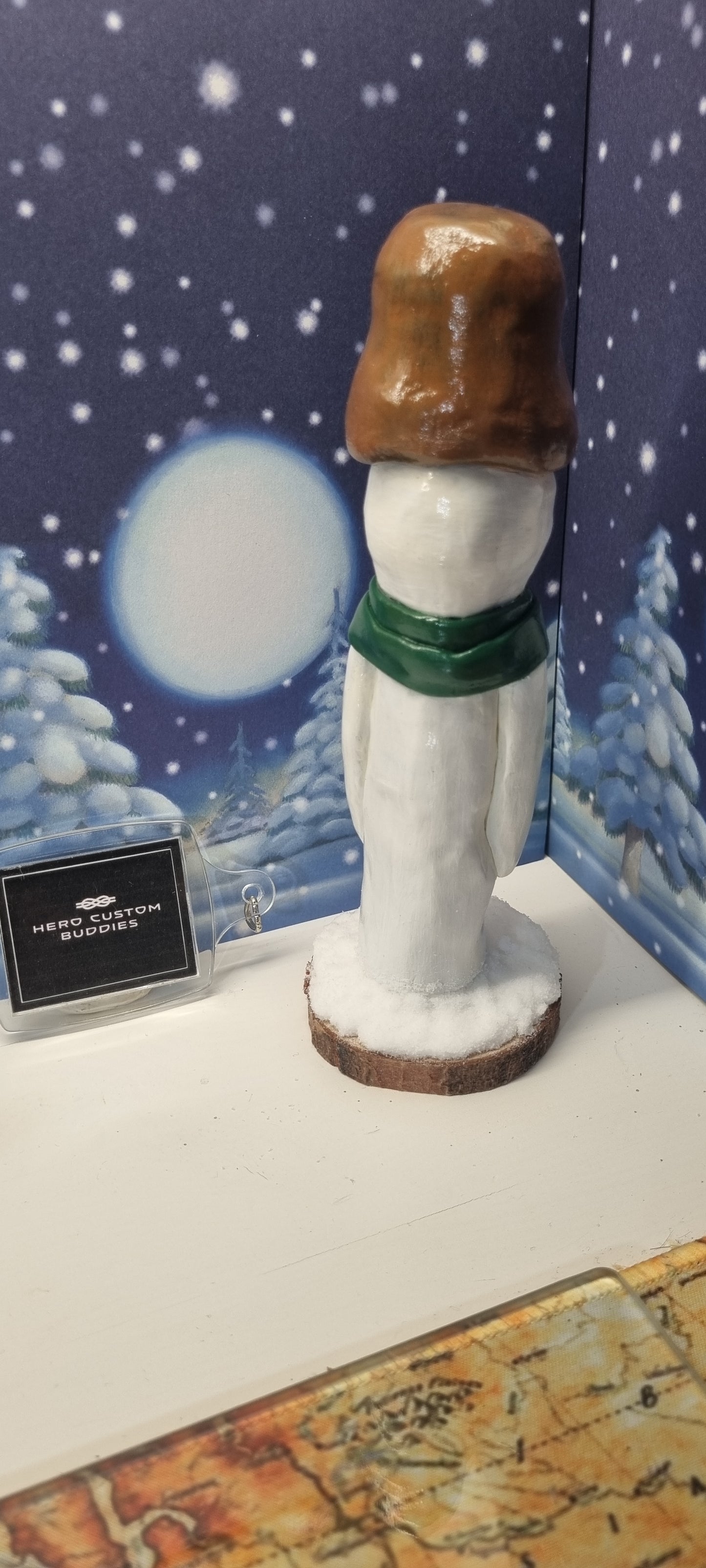 Tipsy Slim Snowman Sculpture - Green Scarf