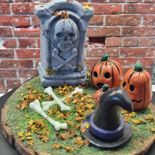 Halloween Diorama Graveyard Scene Ornament - Skull & Cross bones Tombstone