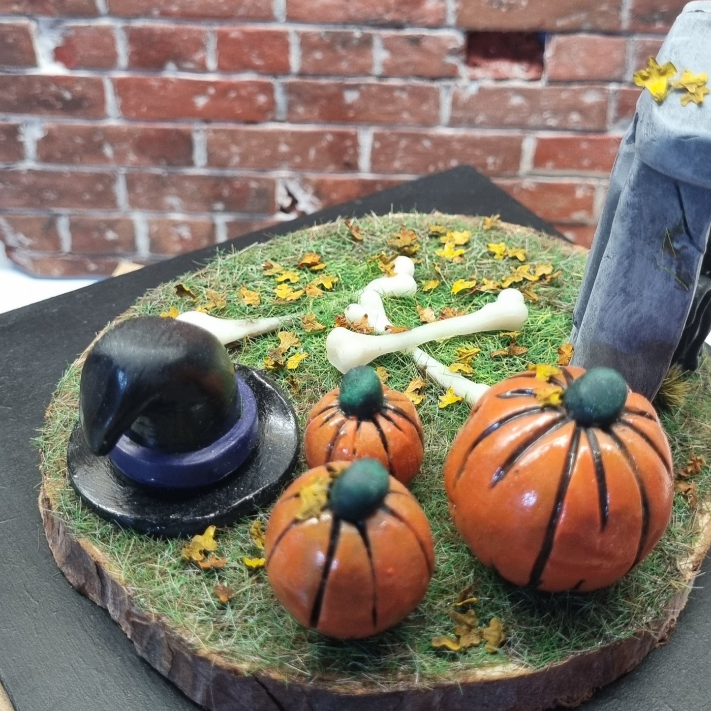 Halloween Diorama Graveyard Scene Ornament - Spiders web Tombstone