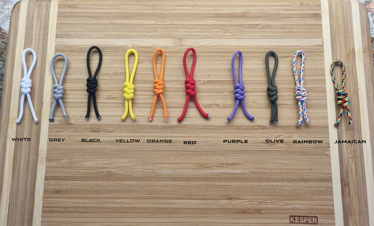 Simple Minimalist Tri-colour Snake Knot Paracord Keychain