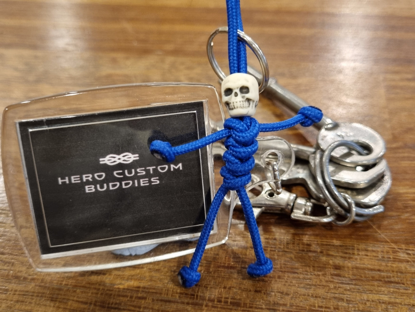 Blue Micro Skull Paracord Buddy Keychain