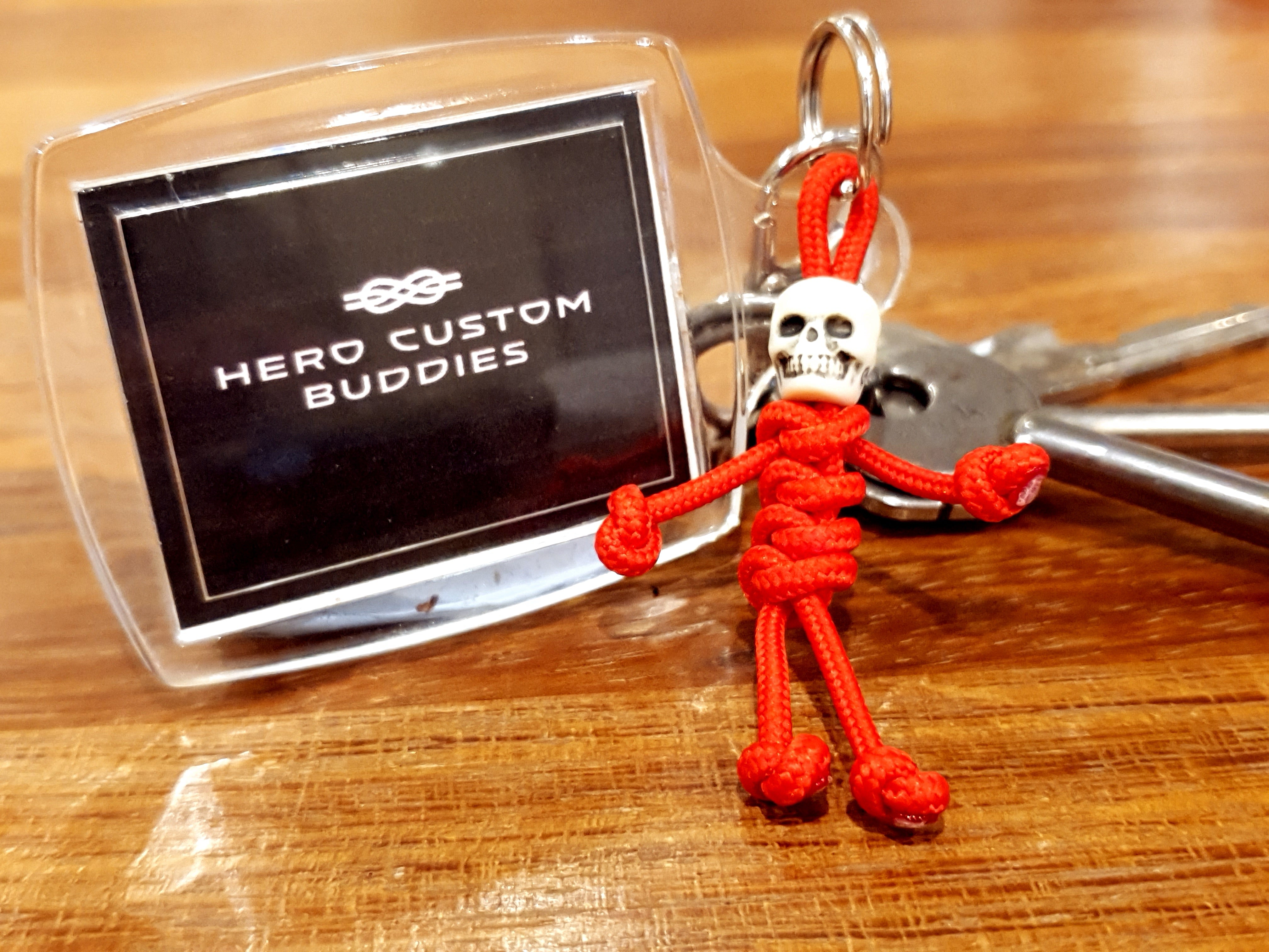 Red Micro Skull Paracord Buddy – Hero Custom Buddies