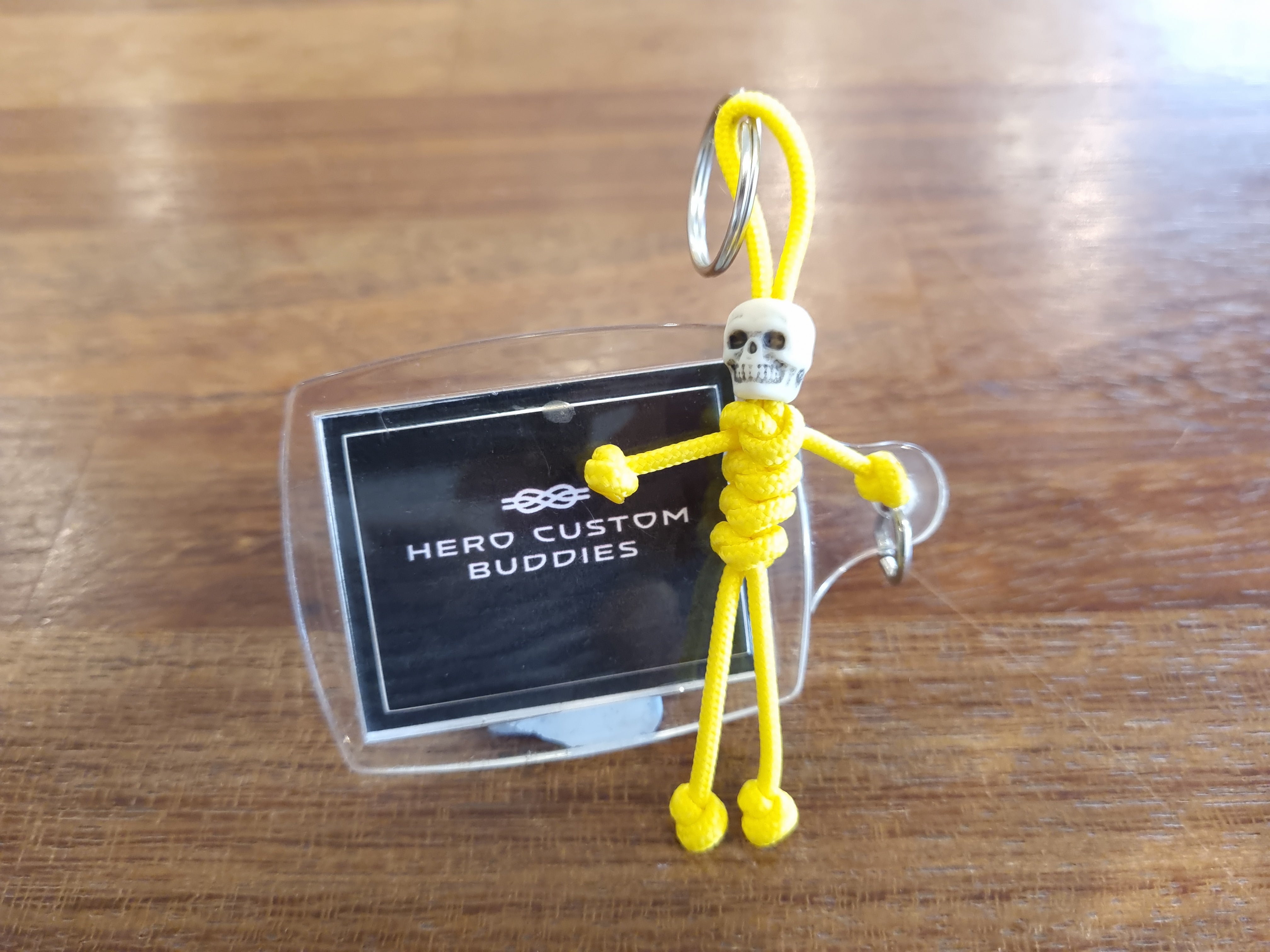 Yellow Skull Micro Paracord Buddy – Hero Custom Buddies