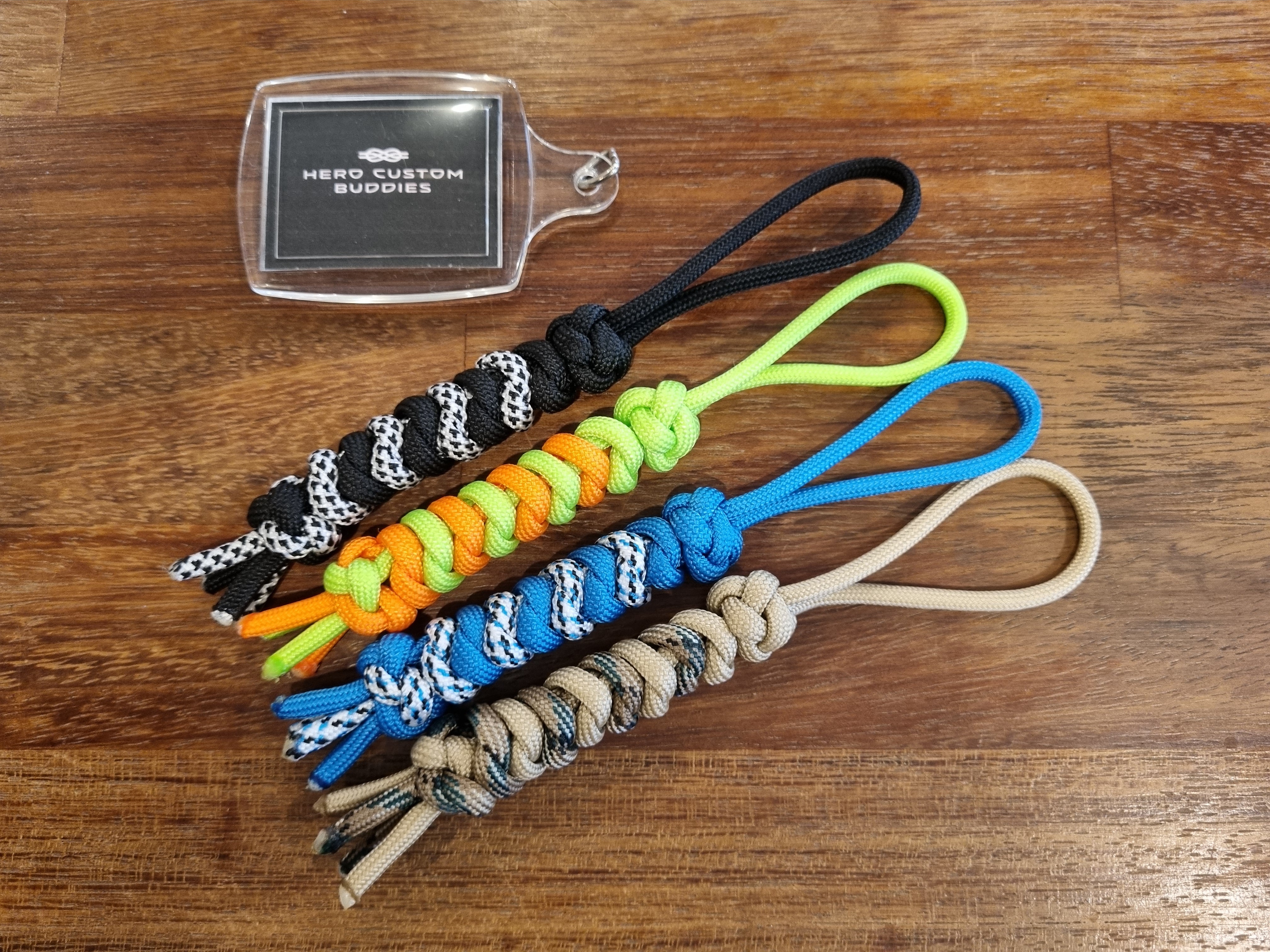 Snake store knot paracord