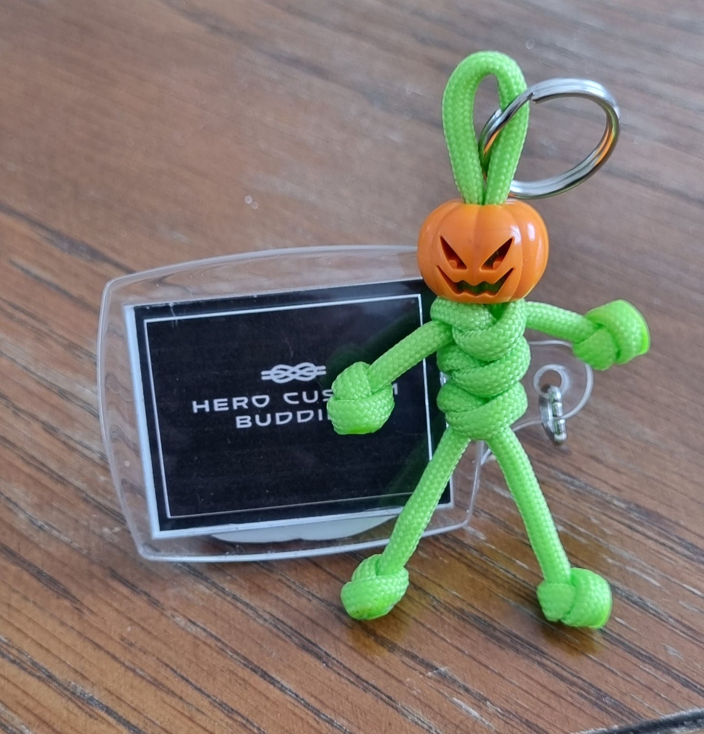 Halloween Fluorescent Green Pumpkin Paracord Buddy