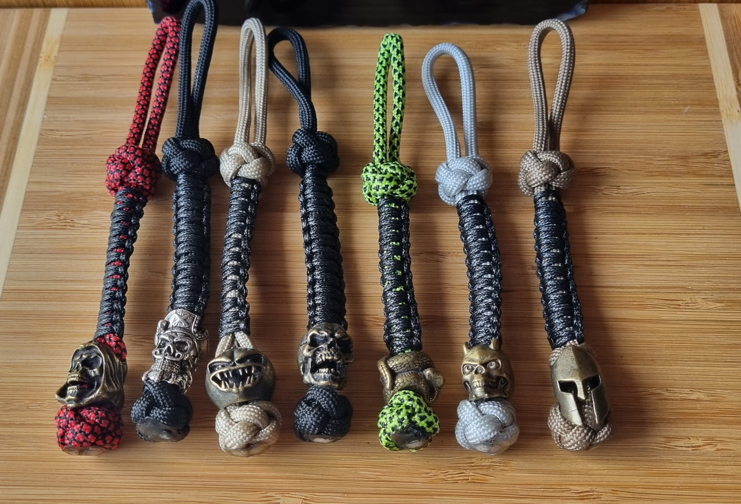 Metal Bead Devil Skull Pirate Spartan Warrior Grim Reaper Paracord 550 EDC Knife Lanyard