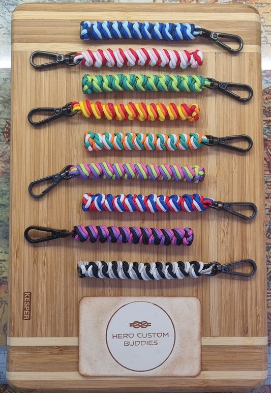 Simple Minimalist Tri-colour Snake Knot Paracord Keychain