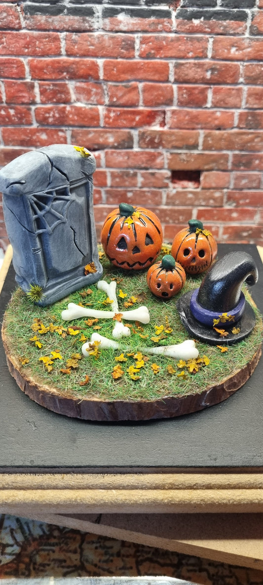 Halloween Diorama Graveyard Scene Ornament - Spiders web Tombstone