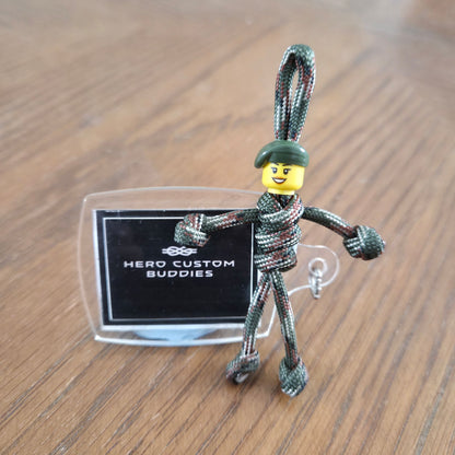 Porte-clés Paracorde Soldat - Figurine Militaire Camouflage Faite Main avec Béret Vert (Marines, Fusiliers, Parachutistes, SAS, AAC)