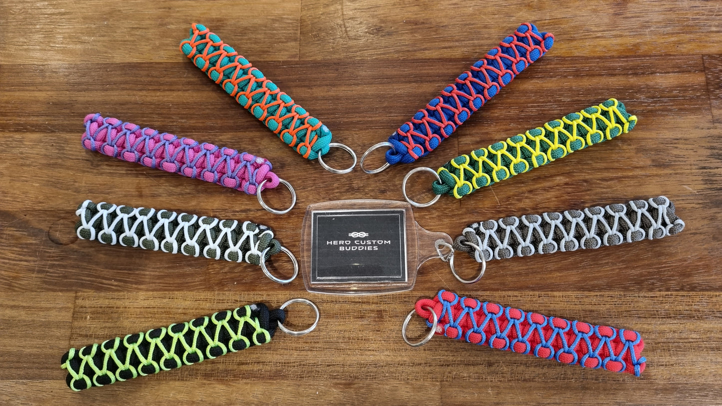 Paracord Keychain Cobra Knot with Herringbone stitch