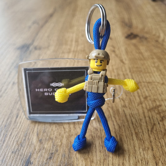 Ukraine Soldier Paracord Buddy Keychain