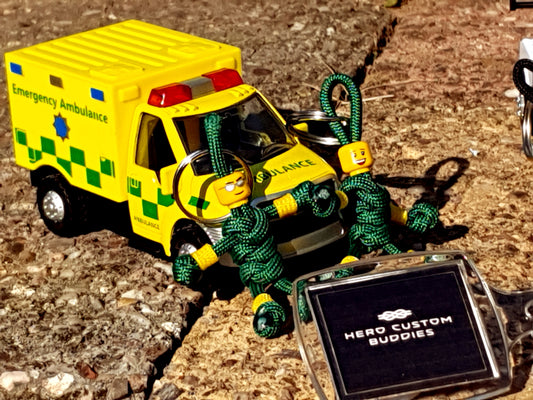 Paramedic Paracord Buddy Keychain